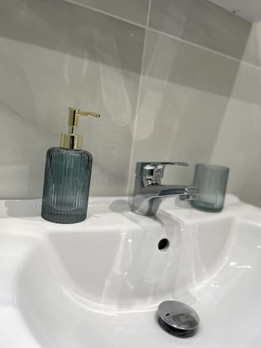 Appartement Cosy Et Moderne Proche De Disneyland Bussy-Saint-Georges Zewnętrze zdjęcie